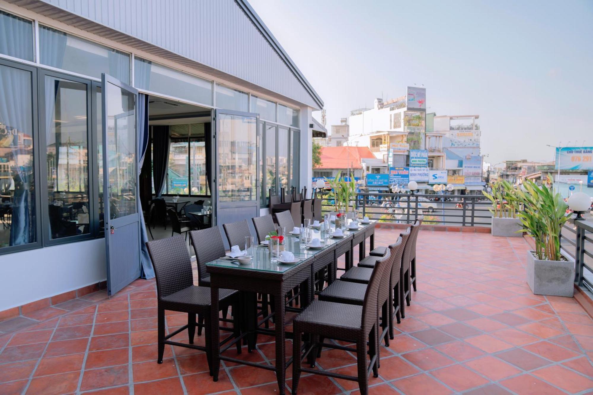 Song Tien Hotel My Tho Exterior photo