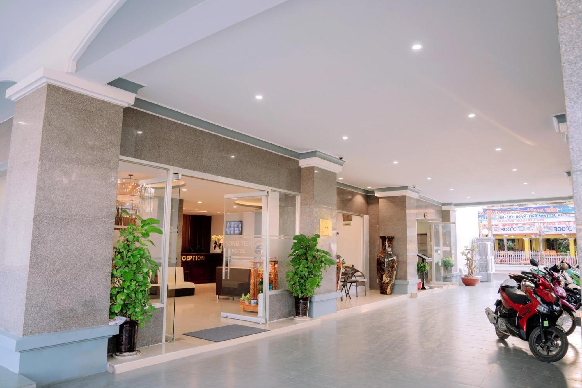 Song Tien Hotel My Tho Exterior photo